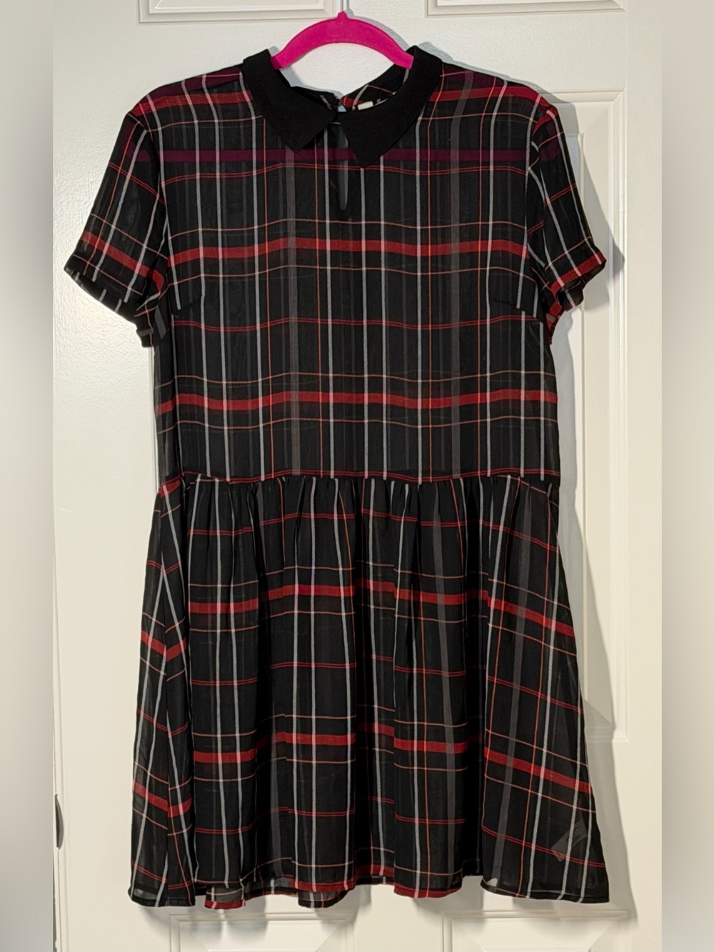 Arizona Jean Company Black and Red Plaid Short-Sleeve Dress